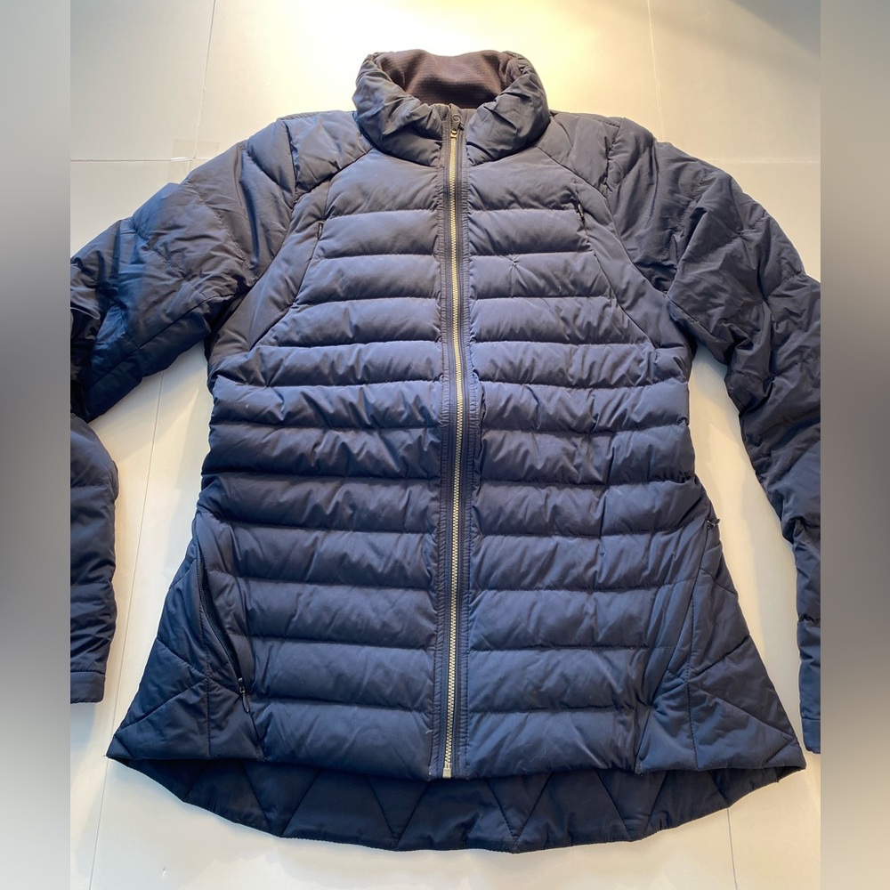 Lululemon Fluffed Up Jacket  12  Inkwell - Picture 2 of 7